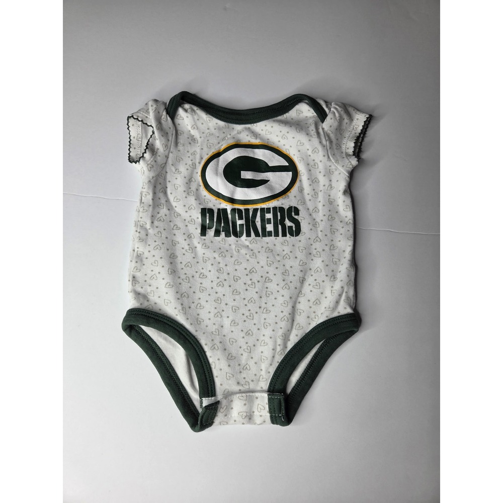 NFL Team Apparel Green Bay Packers Heart Print Baby Bodysuit White Green 3/6M